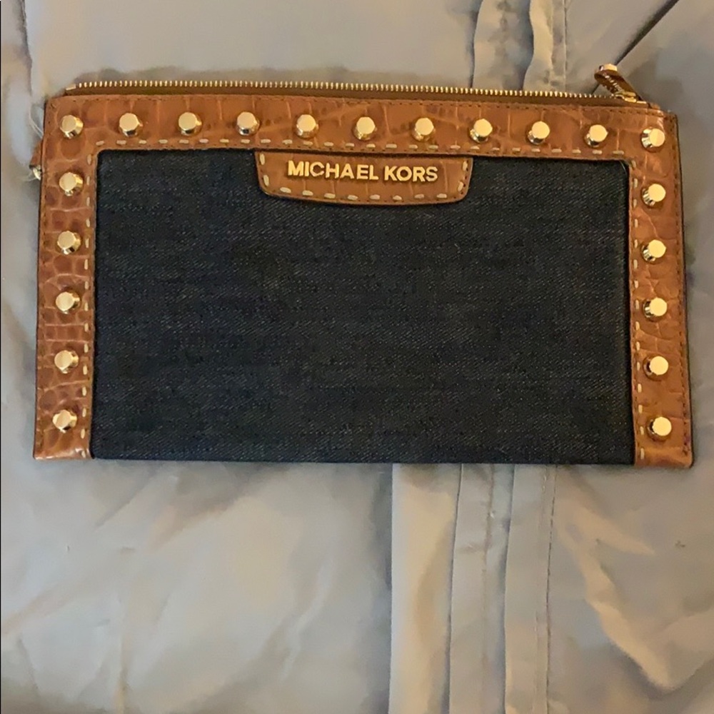 Michael Kors Wristlet